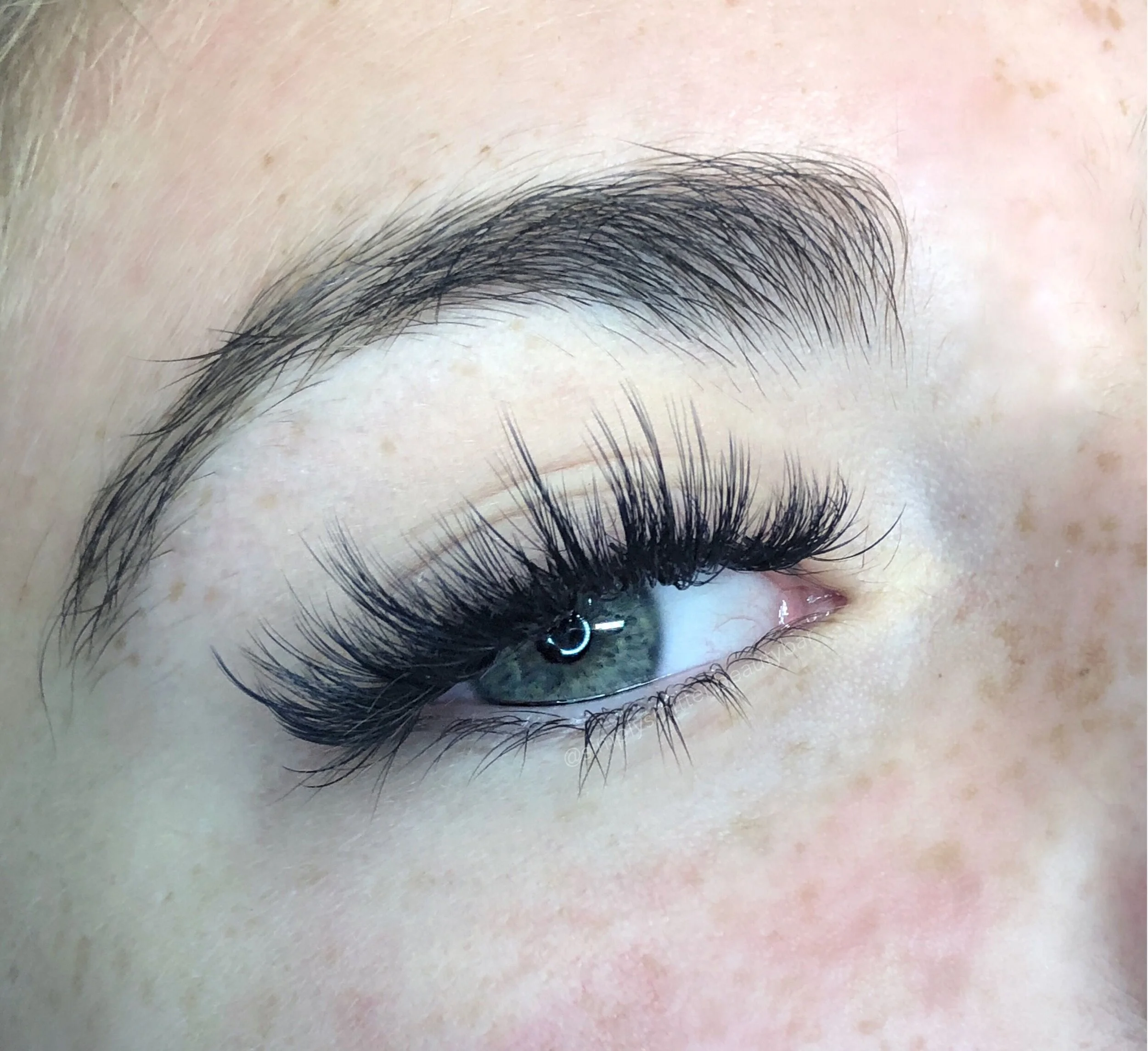 strip+lash+look+with+texture.jpg